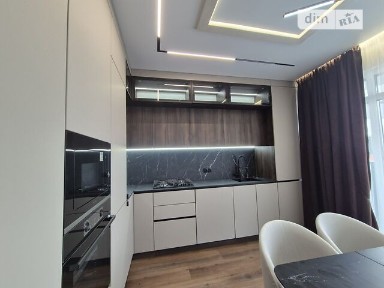 Продаж 2к квартири 65 кв. м на вул. Торговиця 19 • ID 33979448