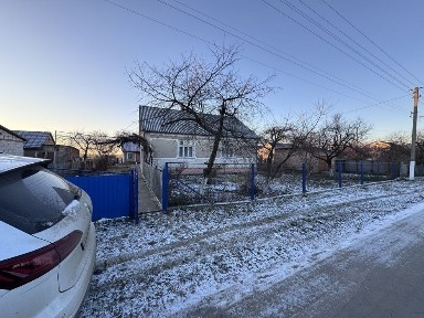 Будинок 4 кімнати 105м2 ділянка 60сот приватизоване поряд з Луцьк