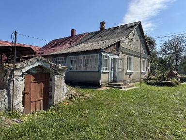 Будинок 20 км. від Рівного!