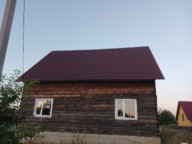 Будинок дерев'яний Рокитне з ділянкою