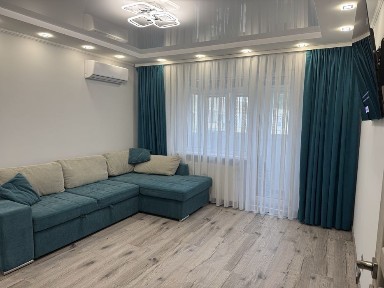 Аренда 3-х кімнатної квартири в Росвигові