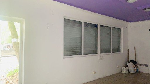 Оренда магазину з зупинкою