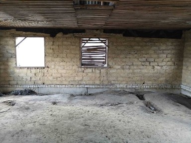 Будинок поруч Черкас. с. Р.Поляна. 106 м. 15 сот. Недобудований.