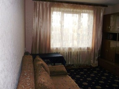 Сдам 3-х ком. квартиру в р-не 5-й школы в Обухове.