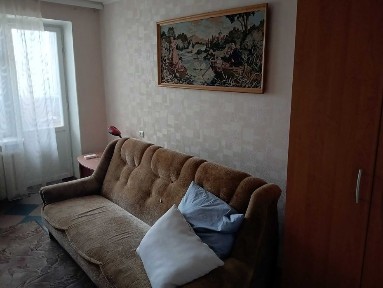 Продам 3-хкомнатную квартиру ( чешка ) Днепре (конец пр. <a href='/newbuilding/7569/view/zk-slobozanskii'>Слобожанский</a> ) в поселок Слобожанский