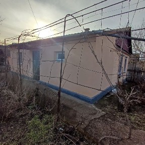 Продам гарний газифікований будинок з санвузлом, Дроздовка.