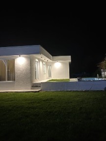 Продам Будинок з басейном та підвалом Киівс. обл, село Лютіж, Власник