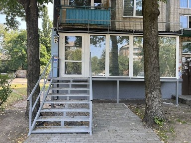 Орендній бізнес (57м. кв) Бульвар Верховної Ради 26