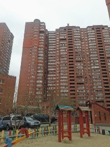 КИЇВ/вул. Ахматової 13.Продається Двоповерхова-6 кімнатна квартира-207м