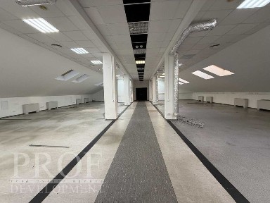 Оренда офісу в бізнес центрі (900 м2)
