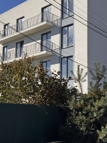 Продаж 2 кімнатної в новобудові клубного типу з закритим подвірям