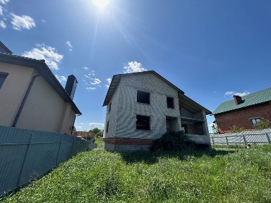 Продаж будинку (недобуд) 280 м2 10 сот Давидів, вул Хмельницького