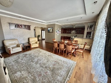 Ексклюзивна кв-ра 156 м2 самий центр - комфорт, простір та престиж