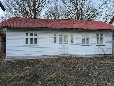 Будинок + 42 сотих землі в с. Ценява (газ, світло, криниця)