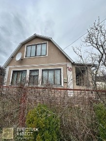 Продаж дачного двоповерхового будинку з газовим опаленням на 6 сотках