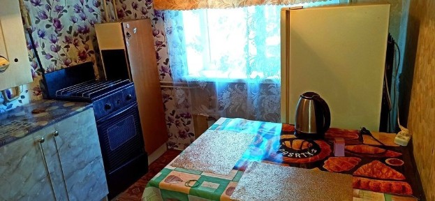 Продам 2к. кв. Власник! Центр. Обмін на авто.