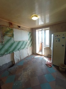 Продам 2-х ком. квартиру Самаровка, Слобожанского, Сухомлинського