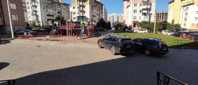 АКЦІЙНИЙ ПРОДАЖ від власника 3х Кімнатної 2х Рівневої квартири з 2 Сан/вузлами по вул Винна гора в Винниках 109м2