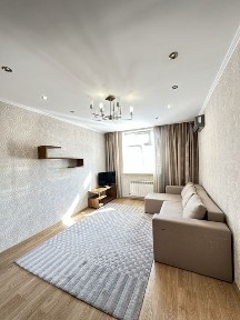 Київ, Оболонський, Калнишевського 7