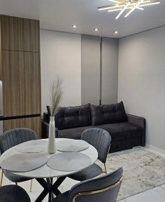 Продається 2 кімнатна квартира по вул. Смакули