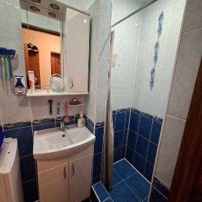 Продаж 2 кімнатної квартири по вулиці Золотогірська!