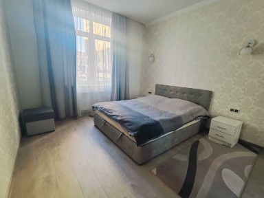 Оренда двохкімнатної квартири проспект В. Чорновола Схід Сонця