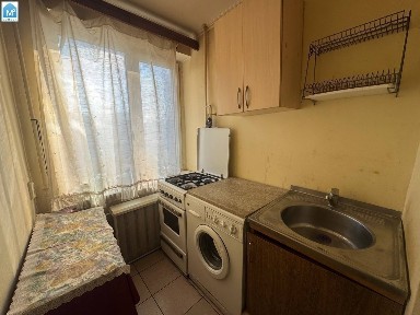 Киев, Дегтяревская ул., 35/9