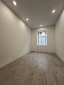 Продам 2 кімнатну в центрі вул. Вагилевича