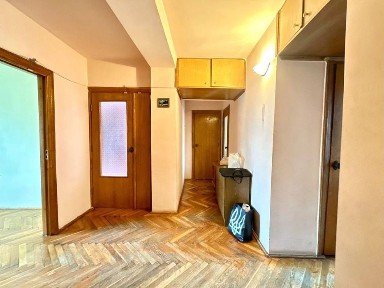 Оренда 3-кімнатної квартири в мікрорайоні.