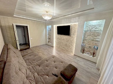 0%! Продам 3-кімн з ремонтом біля метро Позняки Григоренка 28а