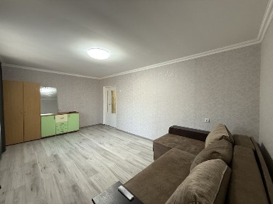 Оренда 2 кімнатна квартира (Чешка ) вул Щербанюка ( біля 7 ліцею)