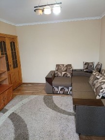 Здається двохкімнатна квартира в районі Росвигово.