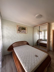 Здається 3 кімнатна квартира