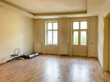 Продаж австрійської кам'яниці в центрі Львова на вул. Грушевського, 8