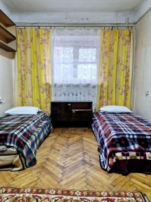 Продажа 3-комнатной квартиры 74 м², Феодосия Макаревского пер., 4