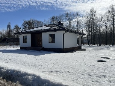 Продаж будинку з комунікаціями, єОселя
