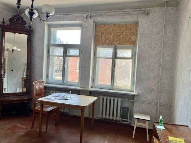 Продаж 3-кімнатної квартири без ремонту, проспект Миру 68