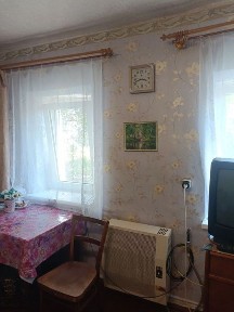 Продам будинок з газом. Село Вовківка Кегичівський район Харківська обл. ( 150 км до Харкова) Конвектори (не залежать від електрики)
