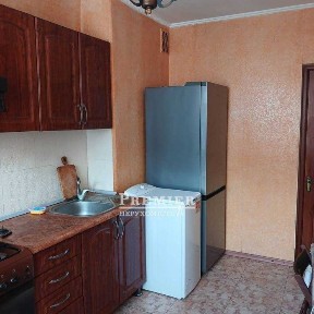3-кімнатна Держпрограми Ак. Глушко Ільфа і Петрова Панорама