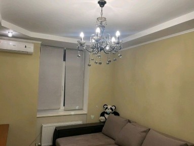 Сдам 1к комн комнатную кв-ру 10000 Центр 1этаж! АО