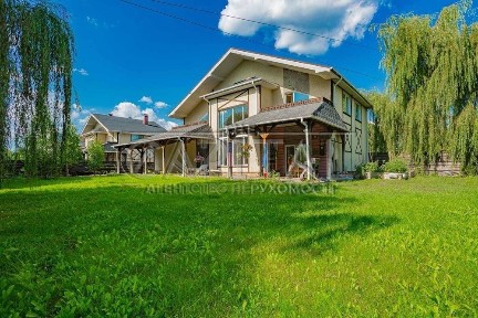 Продаж будинку НОВІ БЕЗРАДИЧІ 18 соток вихід до води КАМІН