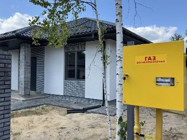 Будинок біля озера! Штукатурка розведена елекстрика ЄОселя