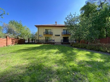 Продам будинок 608 м. кв, 12сот. паркова зона вул. Любінська м. Львів