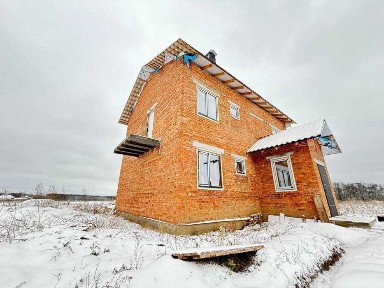 Продаж 2 - поверхового цегляного будинку в селі Бохоники