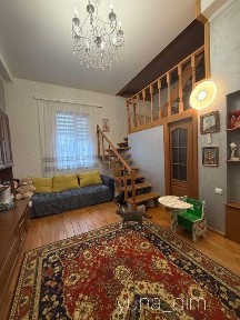 1 кімнатна квартира з гаражем|центр|м. Дубно