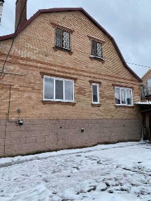 Артема. Власний 2-поверхового будинок. Підвал, гараж. Біля 13 школи