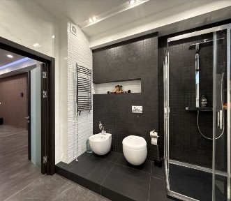 Продажа 3-комнатной квартиры 130 м², Героев Чернобыля ул.