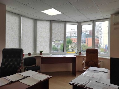 Харківське ш., 152. Офісні приміщення в новому будинку.