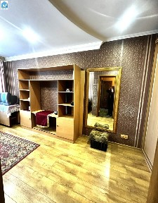 Продається 1-о кім квартира Бабкіна 12