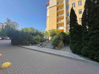 Продаж просторої квартири з терасою в ЖК <a href='/newbuilding/361/view/zk-caika'>Чайка</a>